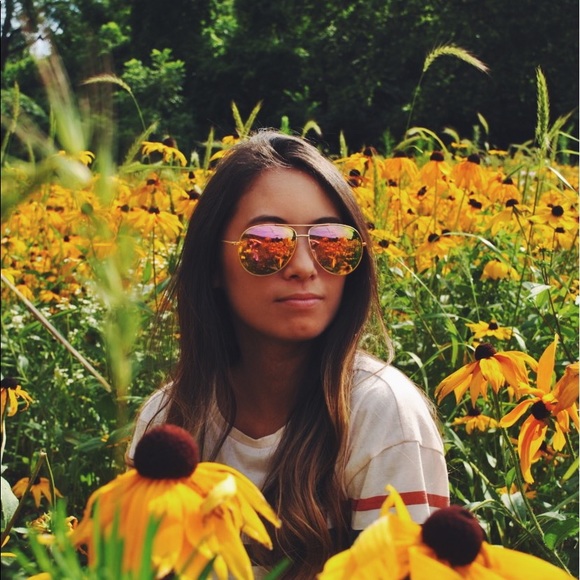 Meet your Posher, Angela - Picture 1 of 1